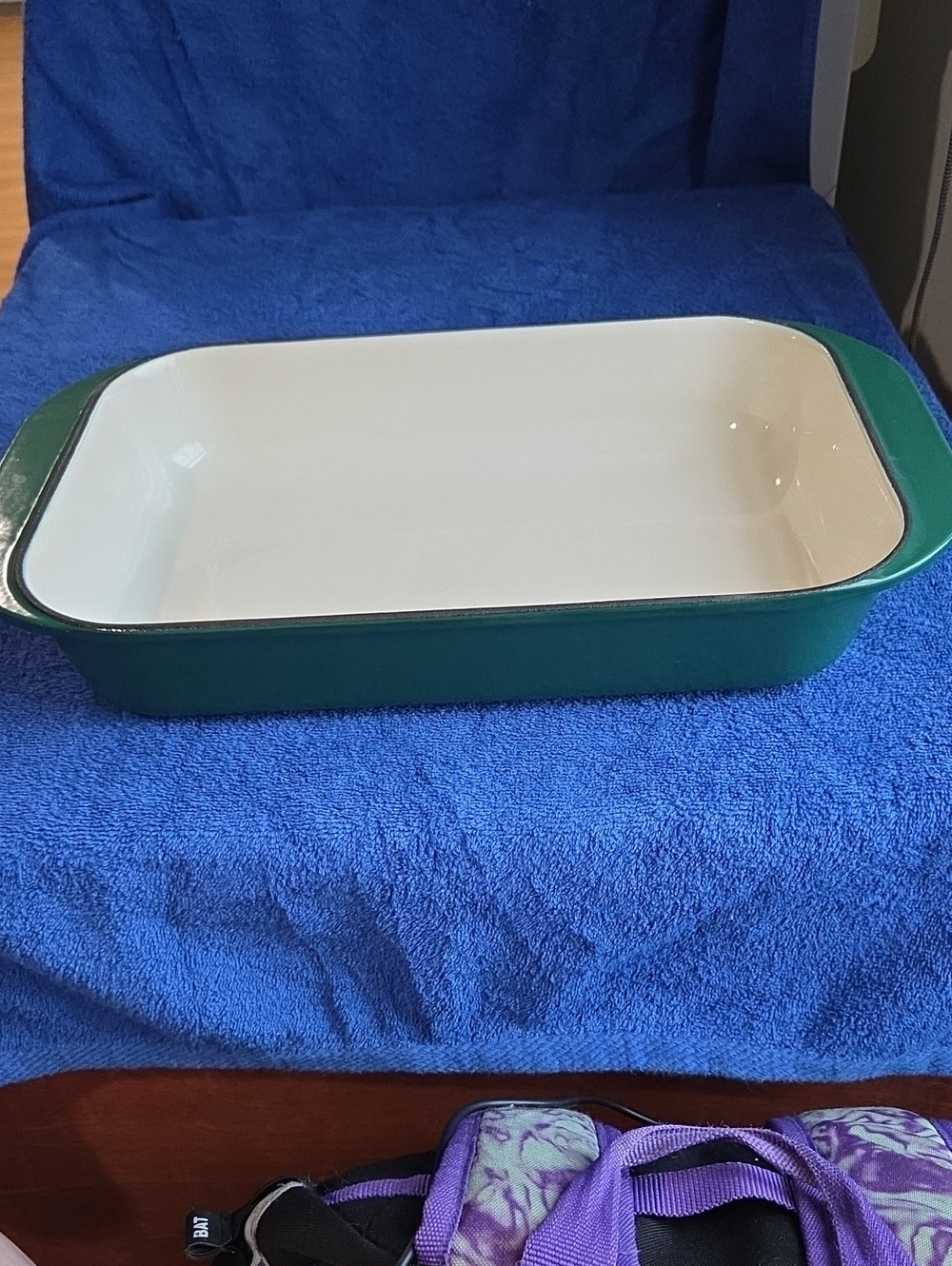 Innova Green& Cream Porecelain Enameled Cast Iron Pan